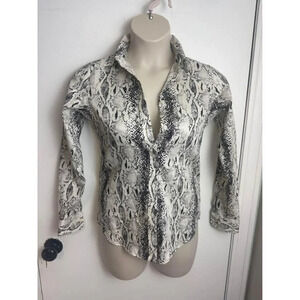 Snake Skin reptile Pattern womens top from Chaps button down XS #0960